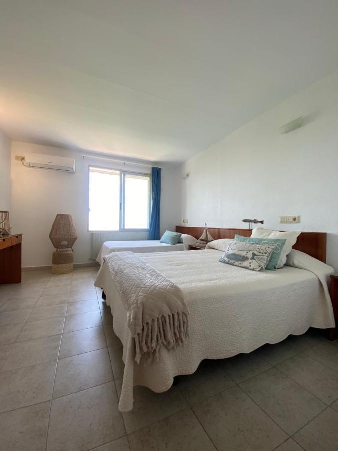 Hostal Blayet Valencia Exterior photo