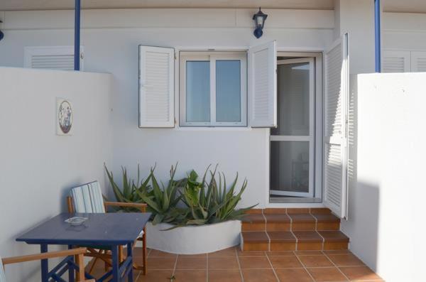 Hostal Blayet Valencia Exterior photo